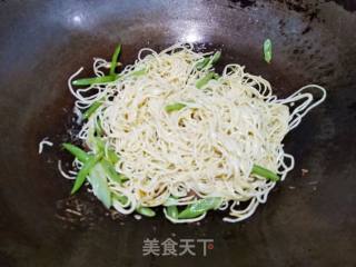 Braised Noodles with Beans recipe