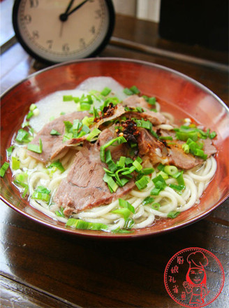Beef Noodles in Clear Soup