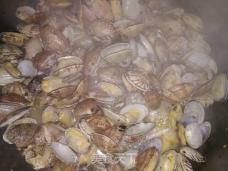 Sea Vegetable Noodles with Clams recipe