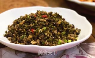 Fried Snail Meat with Dried Beans recipe