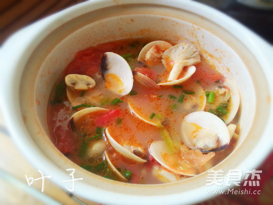 Clam Soup with Assorted Tomatoes recipe