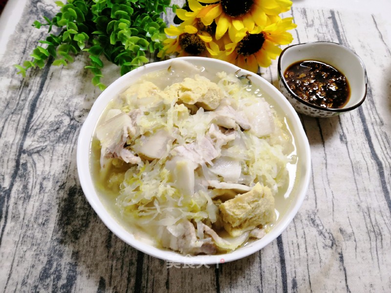Pork Belly Stewed with Sauerkraut and Frozen Tofu recipe