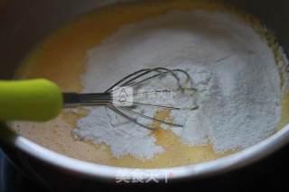 Cranberry Sticky Rice Chiffon Cake recipe