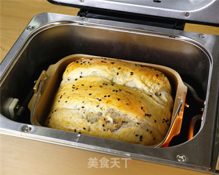 Super Delicious Black Sesame and Purple Sweet Potato Bread recipe