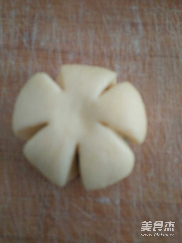 Bean Paste Flower Bread recipe