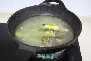 Yellow Spicy Ding in Clear Soup recipe