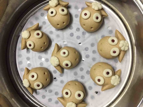 Whole Wheat Cartoon (little Sheep Shaun) Steamed Buns recipe