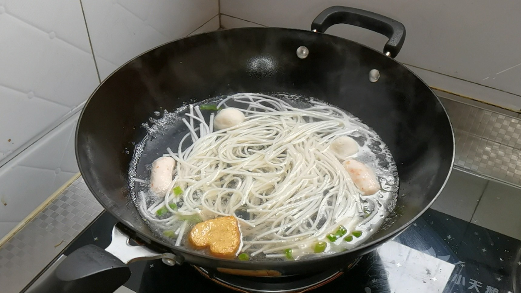 Fish Noodles with Fresh Eyebrows recipe