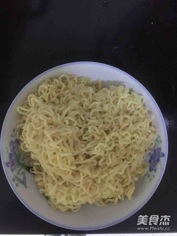 Fried Instant Noodles recipe