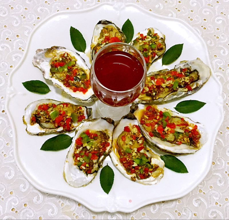 Roasted Oysters with Garlic and Bell Peppers recipe