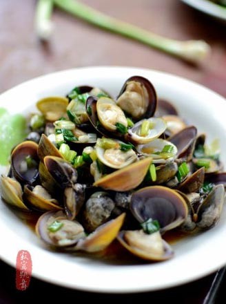 Clam Seed with Scallion Oil recipe