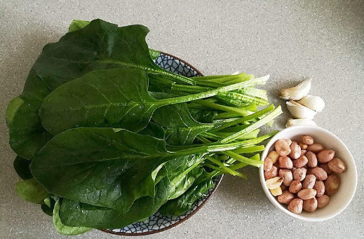 Nuts Spinach recipe