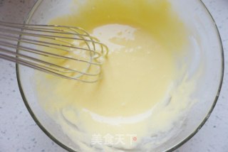 Chiffon Cup Cakes without Cracking or Collapsing recipe