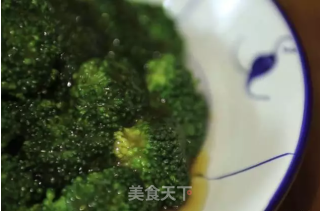 Trendy People: Broccoli in Oyster Sauce recipe