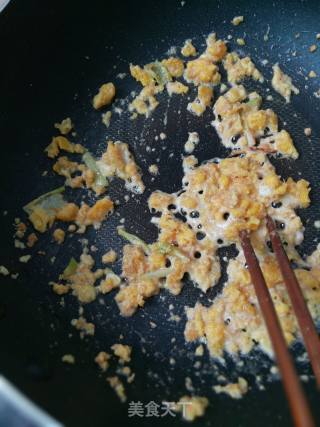 Salted Egg Yolk Stewed Water Tofu recipe