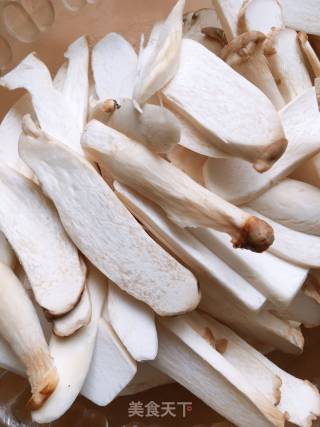 Fried Pork with Pleurotus Eryngii recipe