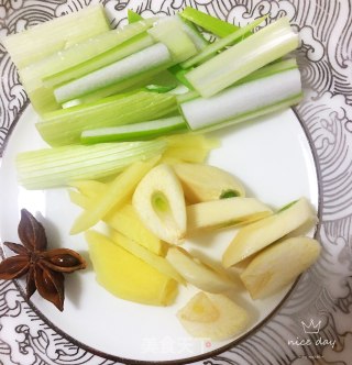 Enoki Mushroom Beef Soup recipe