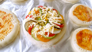 Variety of Food is Not So Difficult-colorful Vegetable Whirlwind Pizza recipe