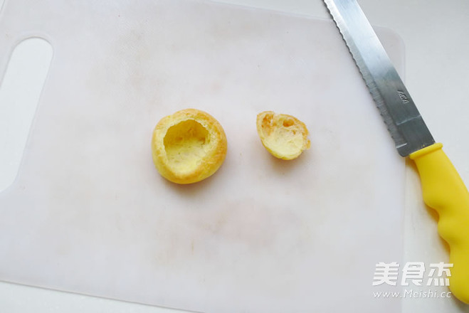 Puffs with Vanilla Matcha Sauce recipe