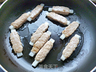 Pan-fried Radish Bones recipe
