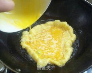 Super Simple and Delicious Scrambled Eggs with Tomatoes recipe