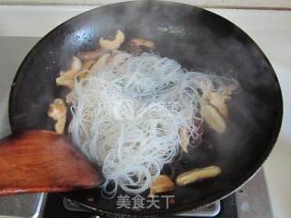 Taiwanese Hsinchu Stir-fried Rice Noodles recipe