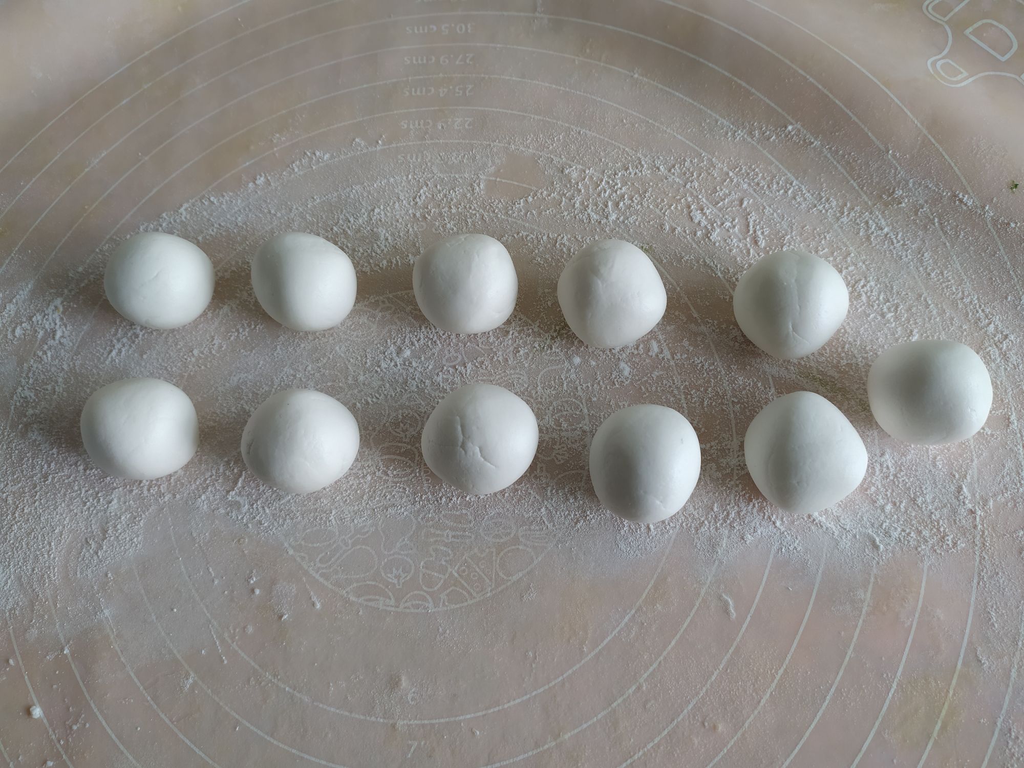 Tangyuan with White Sugar and Sesame Filling recipe