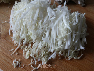 Shredded Meat Black and White Dishes recipe