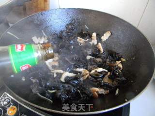 Fried Fungus with Sliced Pork recipe