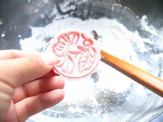 I Wish You All A Happy Mid-autumn Festival-corn and Horseshoe Snowy Mooncakes recipe