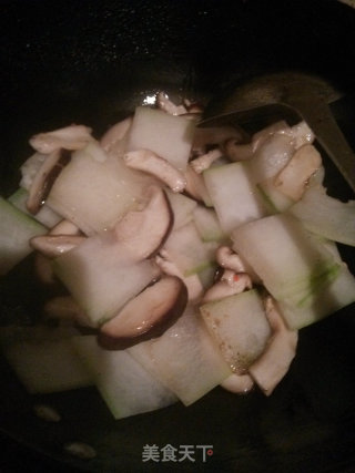 Winter Melon and Mushroom Soup recipe