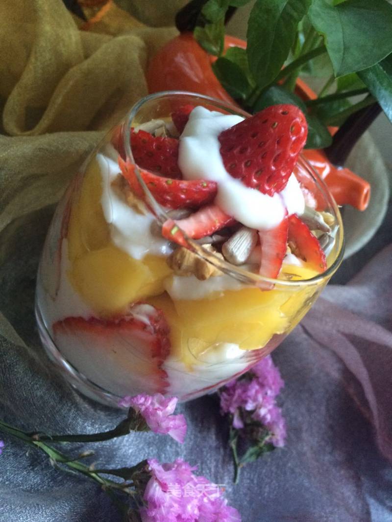 Nut Yogurt Cup recipe