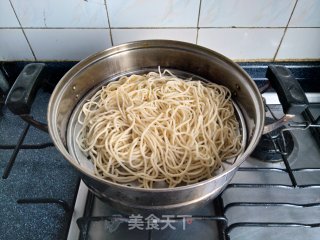 Braised Noodles with Bacon and Bamboo Shoots recipe