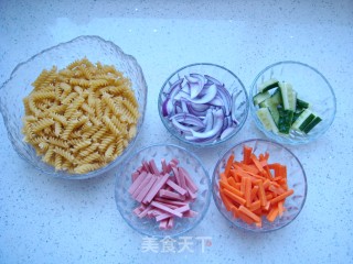 Spiral Pasta with Tomato Sauce recipe