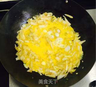 Scrambled Eggs with Chinese Cabbage recipe