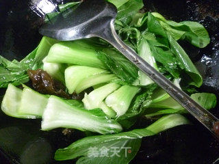 Stir-fried Vegetables with Black Fungus and Big Oil recipe