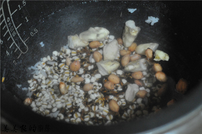 Red Rice Water Chestnut Porridge recipe