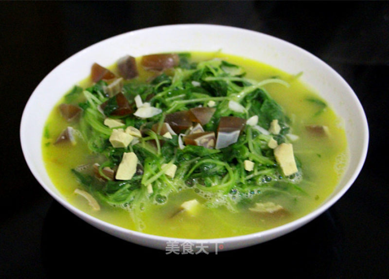 Fresh Green Radish Seedlings in Soup recipe