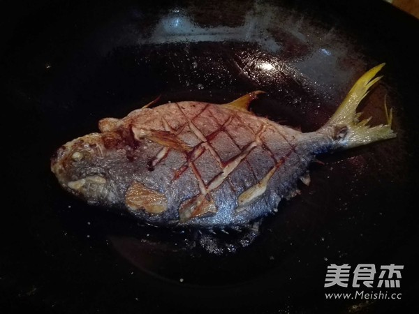 Pan-fried Pomfret recipe