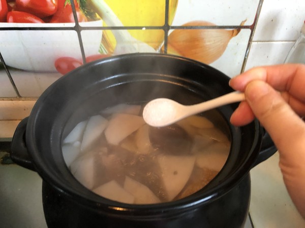 Stewed Pork Ribs with Taro recipe