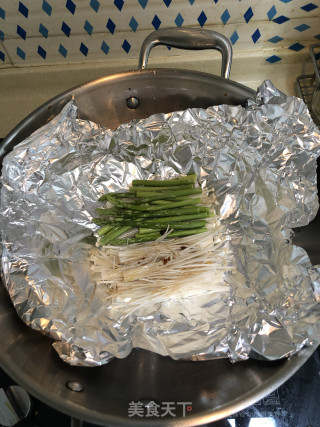 Braised Chicken Nuggets with Asparagus and Enoki Mushrooms recipe