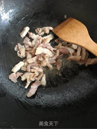 Stir-fried Pork with Spinach recipe