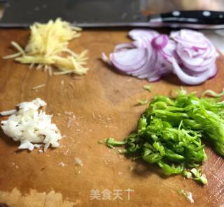 Shrimp Fried Eel Noodles recipe