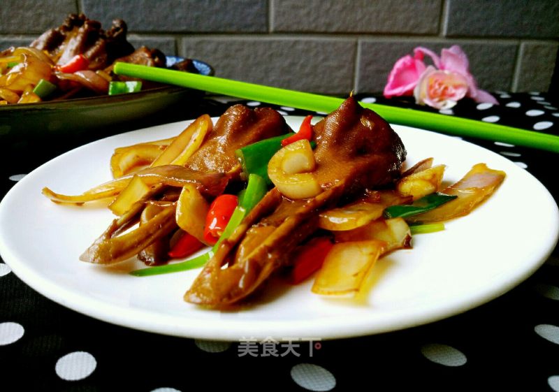 Braised Duck Head and Chicken Feet recipe