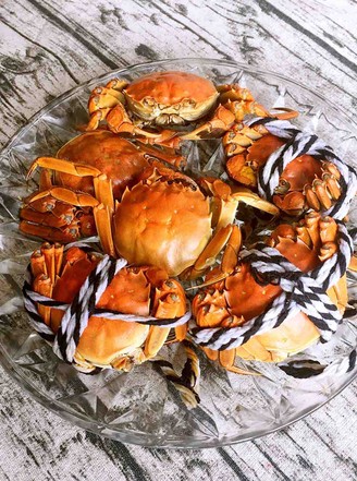 Steamed River Crab