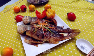 Scallion Roasted Tangerine Peel Small Yellow Croaker recipe