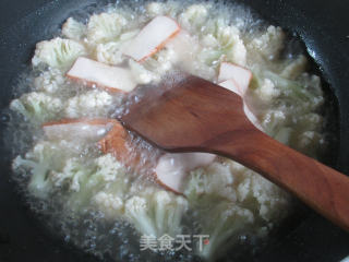 Fragrant Dried Cauliflower Boiled Wide Noodles recipe