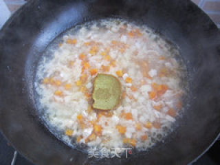 Exotic Cuisine is Simple to Make-golden Curry Chicken Rice recipe