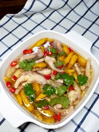 Pickled Pepper Chicken Feet recipe