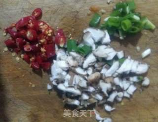 Stir-fried Vermicelli with Shiitake Mushrooms and Minced Pork recipe